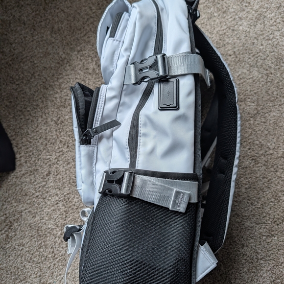 Phieres Travel Backpack From Austria - Picture 7 of 9